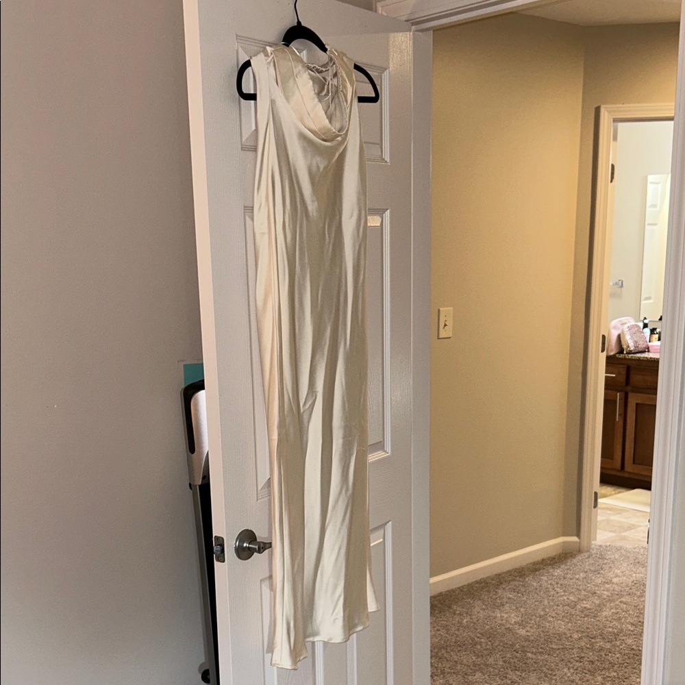 Maxi Dress Cream Sleeveless - Never Worn